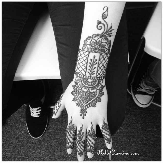 Henna tattoo design with a cuff on the top of the hand from the salon today - great time with these ladies today ! #henna #hennas #hennaart #hennapro #blackandwhite #tattoo #tattoos #tattoodesign #design #designs #art #artist #kellycaroline #hennalife #hennaartist #hennamichigan #michigan #michiganart #cuff #floral #flower #flowers #manicure
