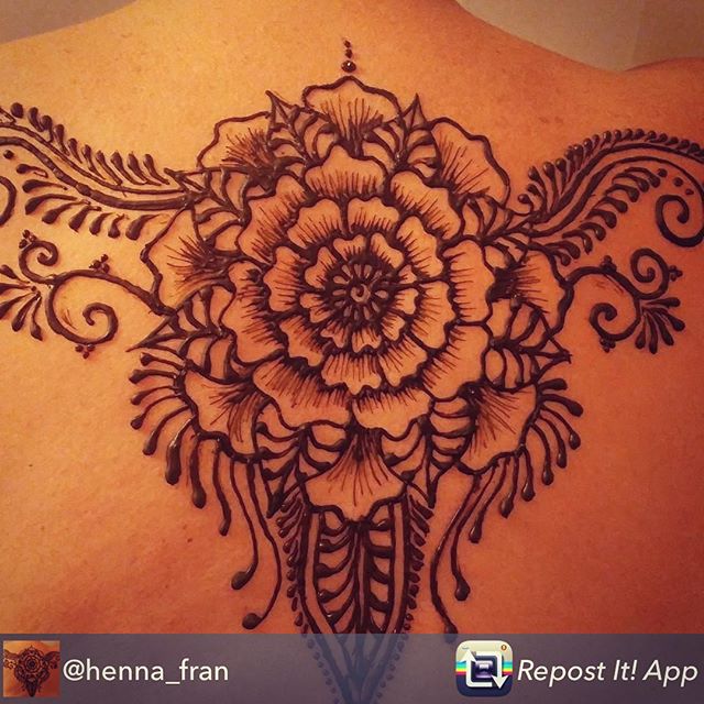 Our artist Francis is one of our greatest team members and is heading to join our New York team of henna artists. Here's a sample of her latest work. Follow her at @henna_fran Repost from @henna_fran using @RepostRegramApp - #henna #hennatattoo #bodyart #nyc #michigan #art #artist #kellycaroline #kellycarolinehennaart #hennamichigan #newyorkhenna #brooklyn #flowerart #mandala #detroit #ypsilanti #ypsi #backtattoo #girltattoos