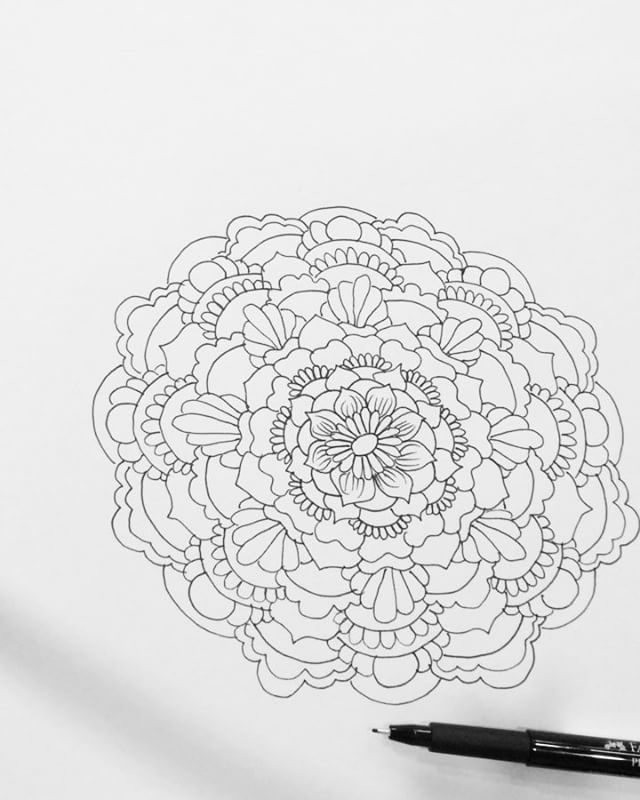 Hi there! Here's my new drawing henna design from my sketchbook last night #tattoodesign #henna #hennas #ypsi #ypsilanti #detroit #michigan #michiganartist #kellycaroline #mehndi #mehndidesign #tattoo #tattoos #tattoodesigns #drawing #mandala #flower #flowers #ink #yoga #yogi #sketch_daily #artstagram #instartlovers #art_spotlight #justartspiration #arts_help #art_worldly #video #instavideo
