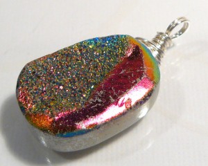druzy pendant, rainbow