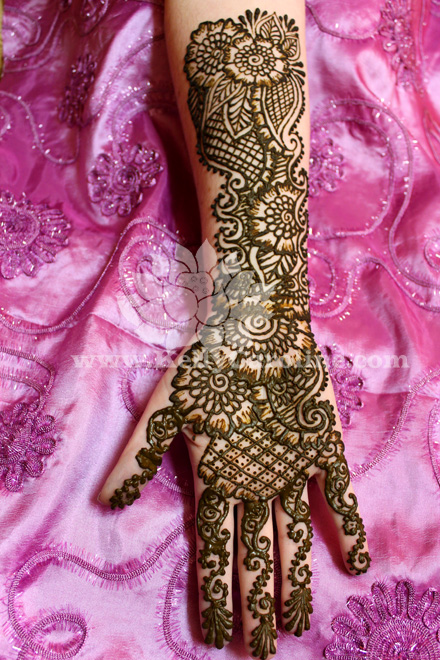 michigan, wedding henna, henna artist, henna design, wedding, bridal floral