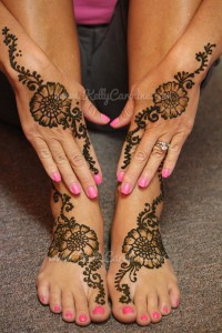henna on hands, feet, manicure, henna party, pedicure