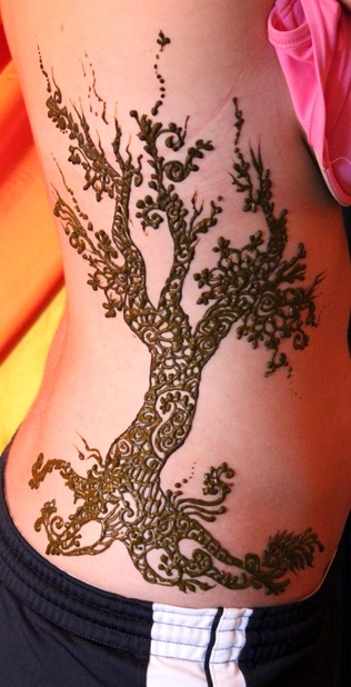 henna tree design, henna on side, henna tree, henna body art