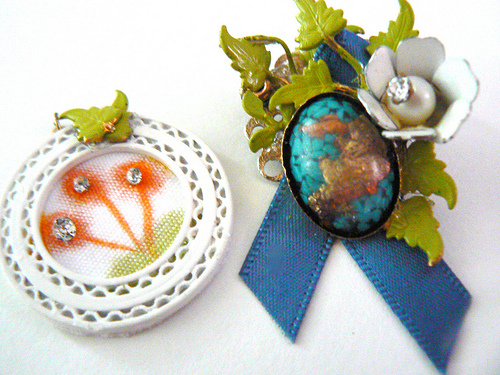 Simple Brooch & Medallion