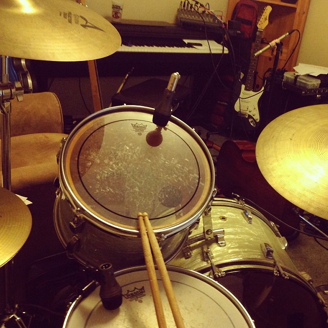 My view at practice .. This is what I do while everyone figures out their "chords" .