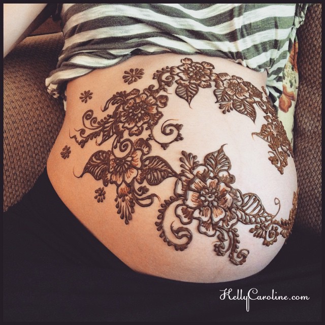 Today’s party with an Asymmetrical baby belly design with flowers