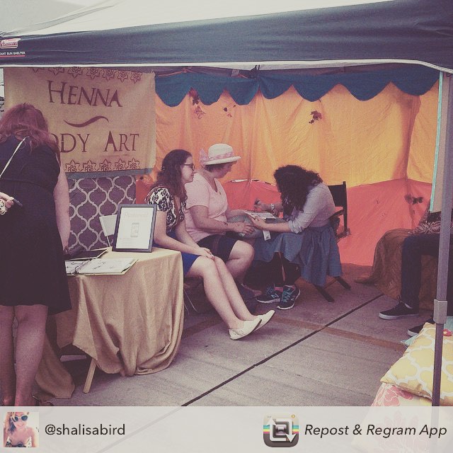 Regram from @shalisabird from @diypsi – me doing what I do, rarely does anyone really get to see my face