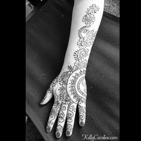 Single hand, close up from a past henna session