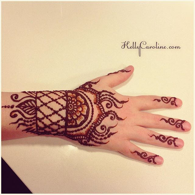 Wedding party henna tonight a fun night in Ann Arbor at the Residence Inn . Here’s a single hand, close up from today’s henna session