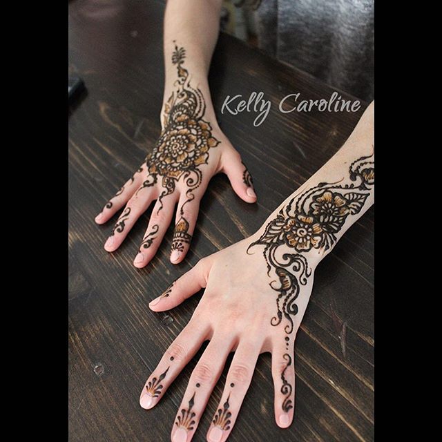henna design, henna design on the hand, henna, mehndi, vines, michigan, kelly caroline, henna michigan, tattoo
