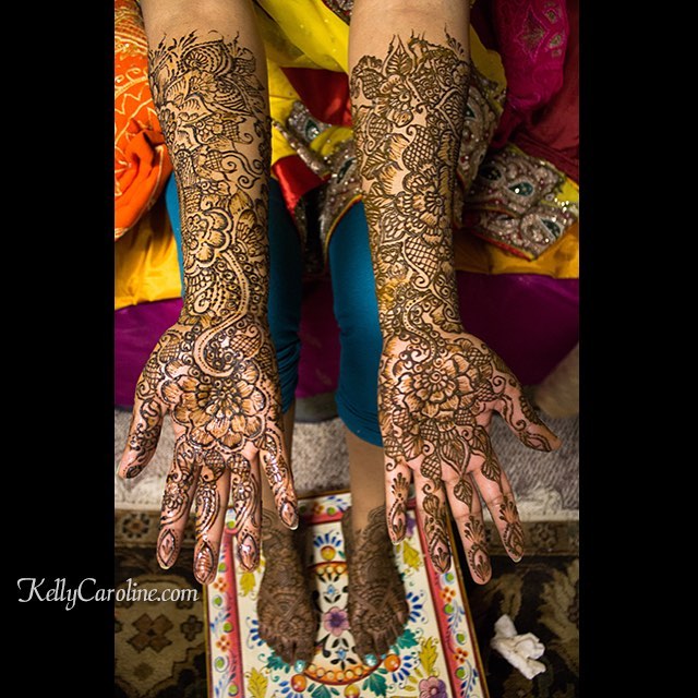 Henna I did on the palms for a lovely bride last night in Southgate, MI . . . private appointments available Monday-Saturday 2-5:30pm call 734-536-1705 or email kelly@kellycaroline.com