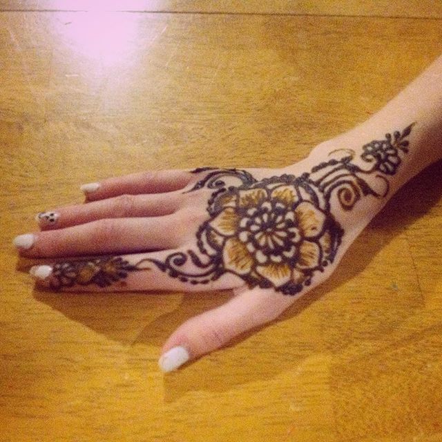 The birthday girl henna design from yesterday’s henna party in Novi, Michigan . Private party bookings available . . private appointments available Monday-Saturday 2-5:30pm call 734-536-1705 or email kelly@kellycaroline.com