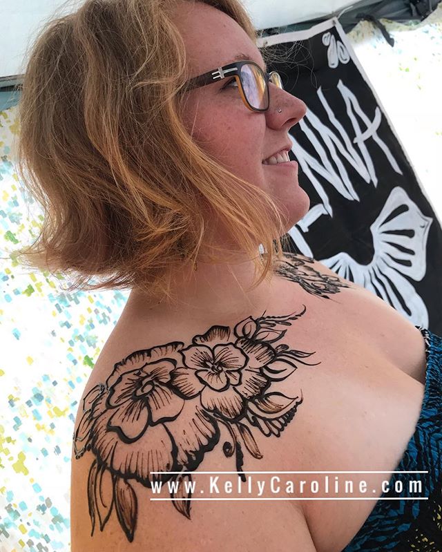 Today's festival was great! Thank you to everyone who Ame out. . . Studio appointments to book your summer henna 734-536-1705 kelly@kellycaroline.com . #henna #hennas #hennaartist #hennaparty #kellycaroline #michigan #michiganartist #dearborn #dearbornheights #mehndi #mehndidesign #tattoo #cantonfarmersmarket #ink #organic #hennadesign #hennatattoo #hennatattoos #flower #flowers #yoga #yogi #mandala #ypsi #ypsilanti #detroit #canton