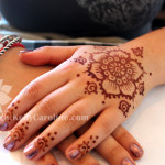 henna stain, henna hands